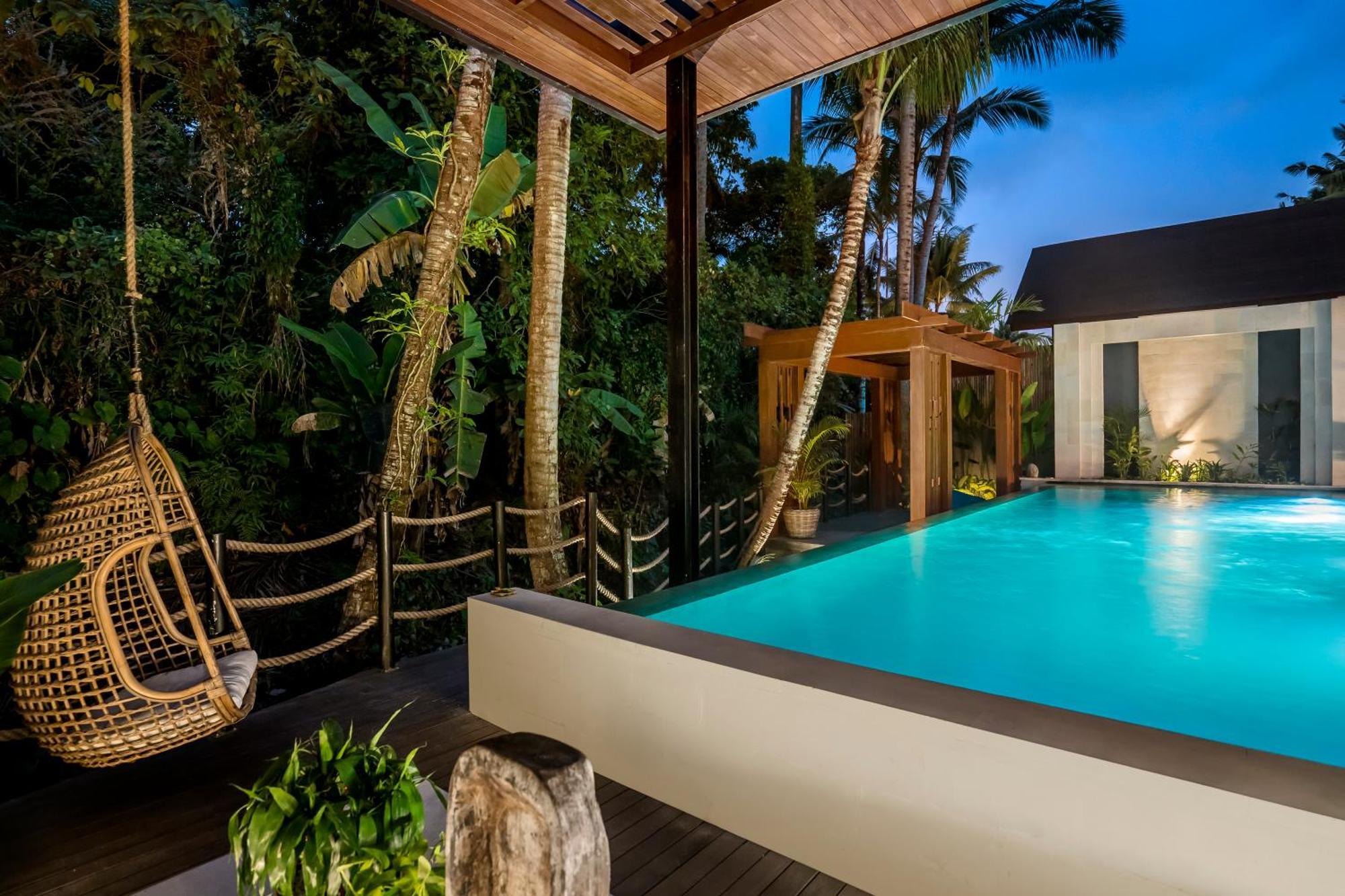 Sarang Cocoon Villa Ubud By Balisuperhost Exteriör bild